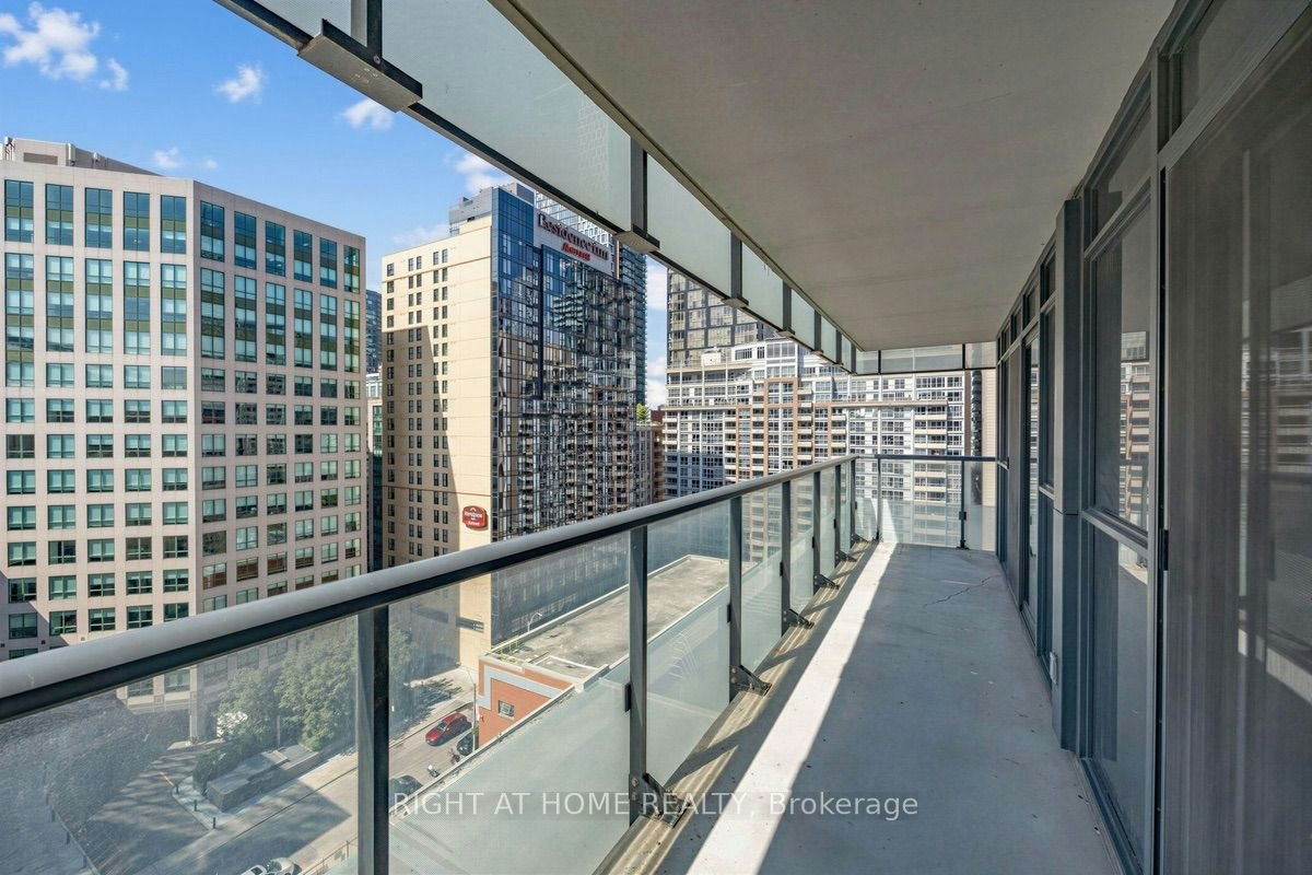 1204-300 Front Street W, Toronto, ON, M5V 0E9 - 23