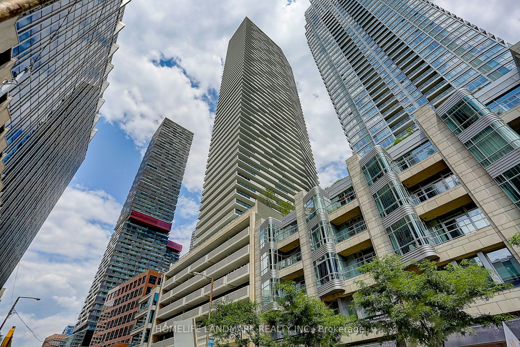 1904-2221 Yonge Street, Toronto, ON, M4S 0B8
