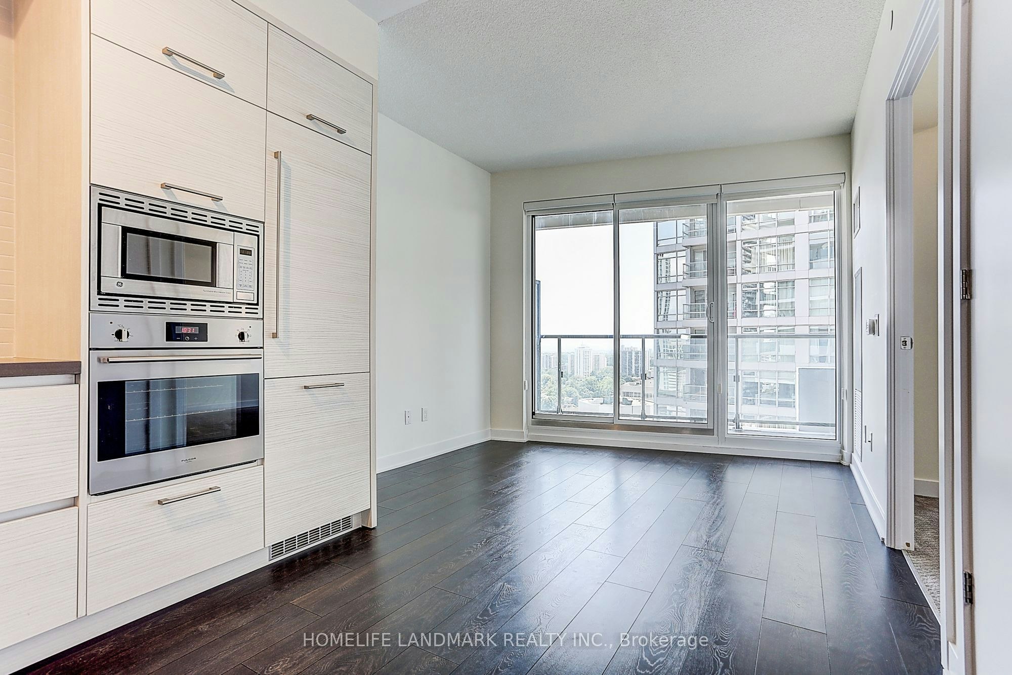 1904-2221 Yonge Street, Toronto, ON, M4S 0B8 - 10