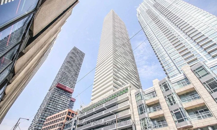 1205-2221 Yonge Street
