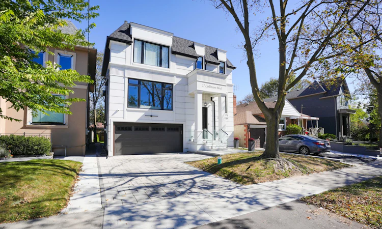 27 Collinson Boulevard