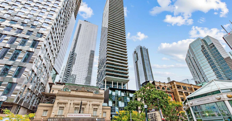 1506-224 King Street W, Toronto, ON, M5V 1H8