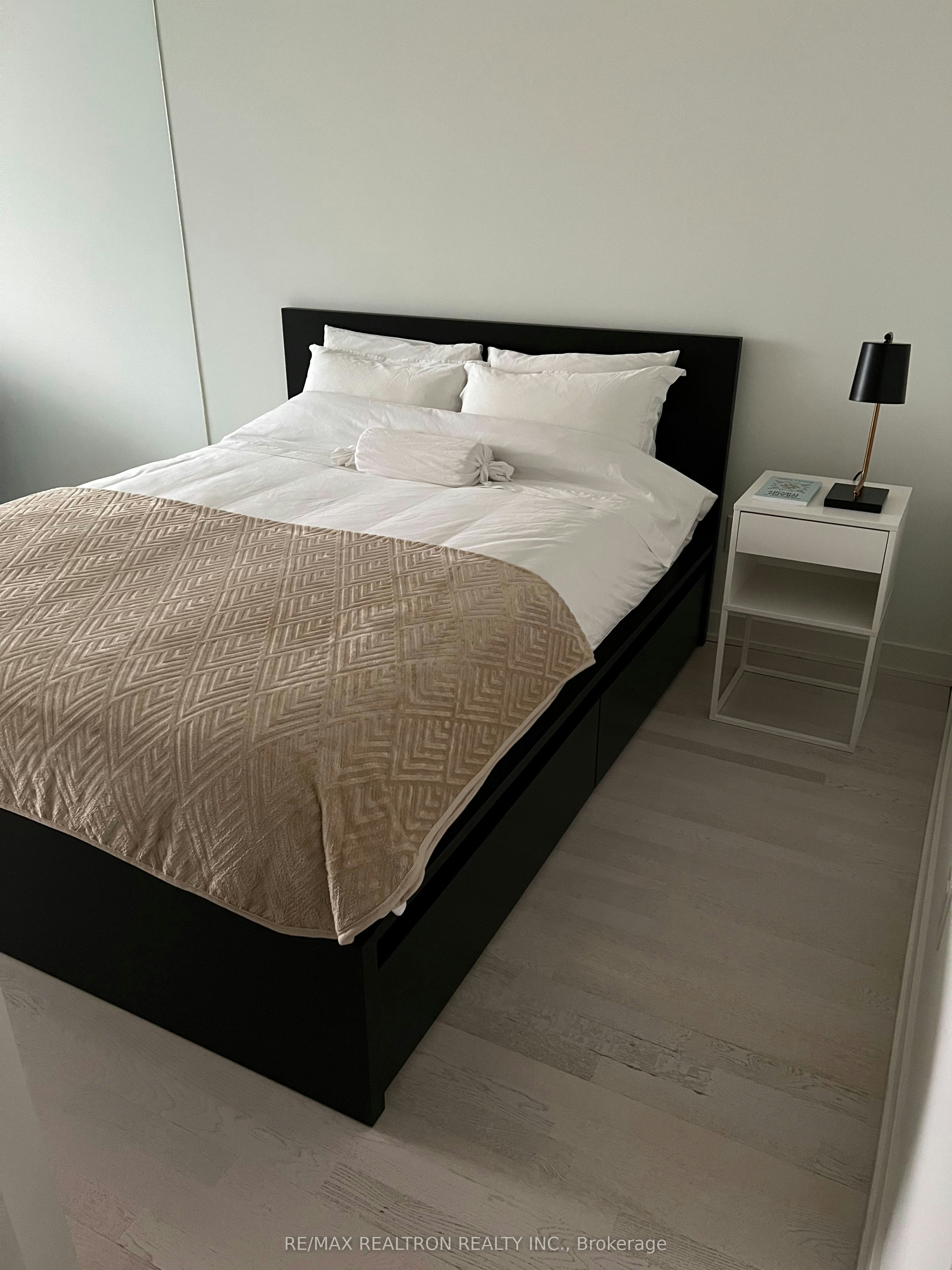 1016-629 King Street, Toronto, ON, M5V 1M5 - 3