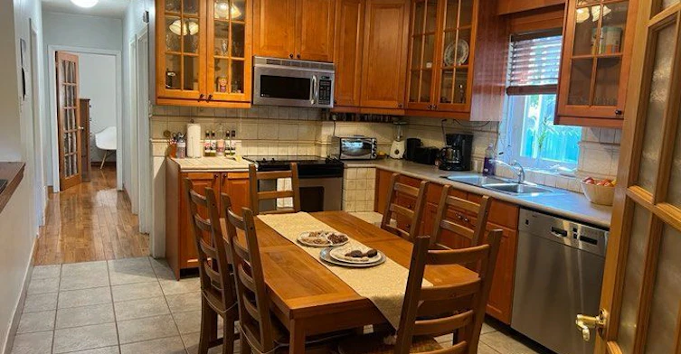 Main Floor-15 Lynnhaven Road, Toronto, ON, M6A 2K7 - 2