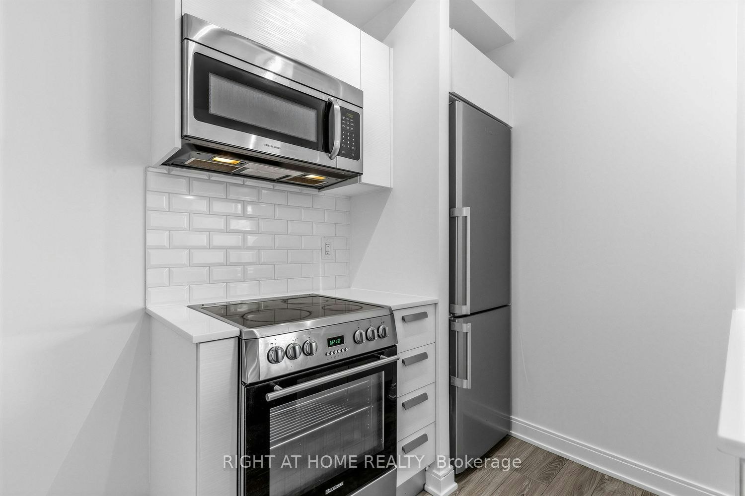 3408-42 Charles Street E, Toronto, ON, M4Y 0B7 - 7