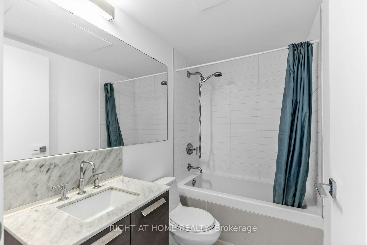 3408-42 Charles Street E, Toronto, ON, M4Y 0B7 - 13