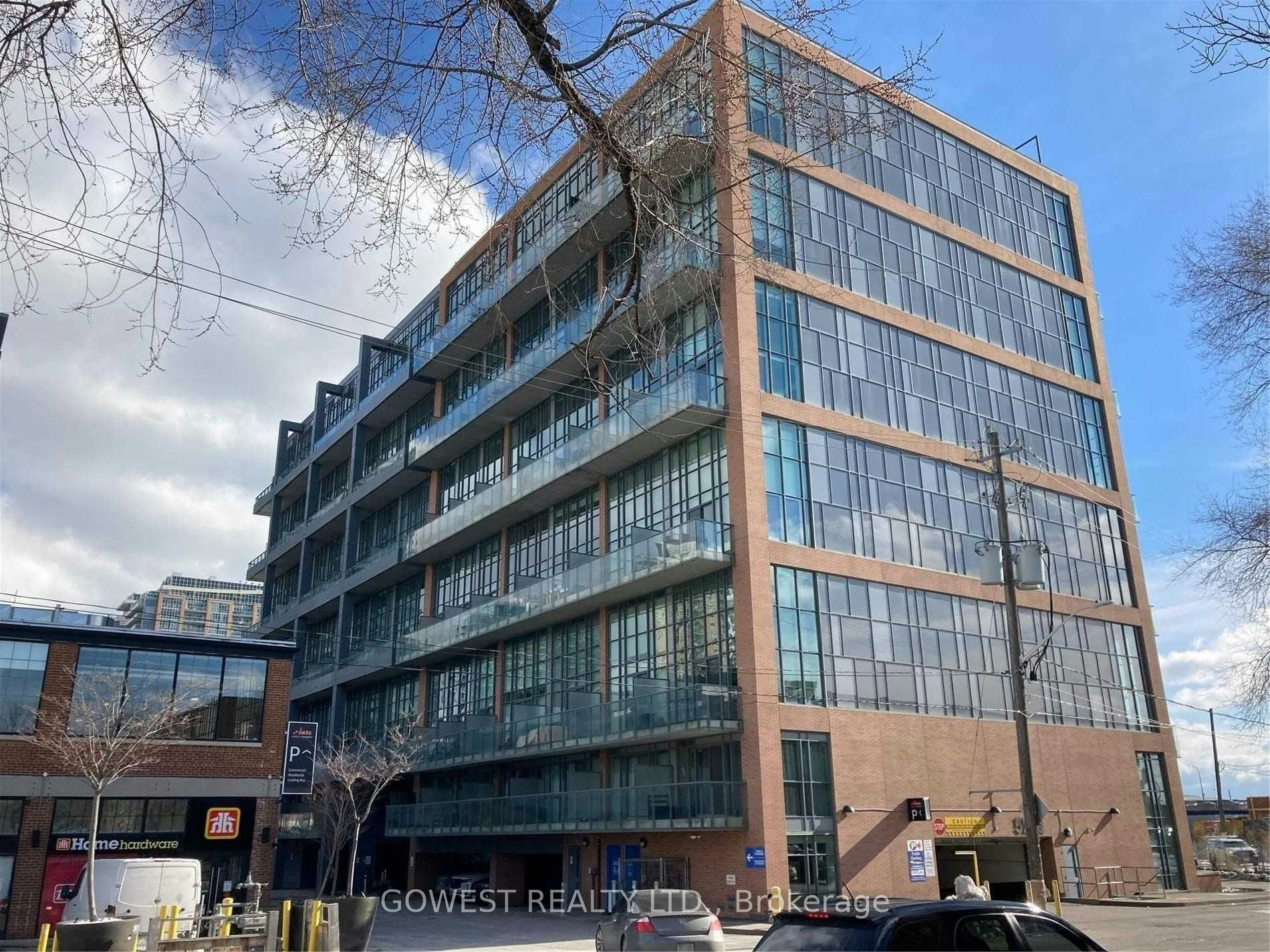 743-5 Hanna Avenue, Toronto, ON, M6K 1W8