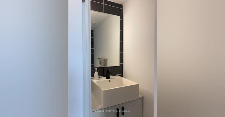 743-5 Hanna Avenue, Toronto, ON, M6K 1W8 - 26