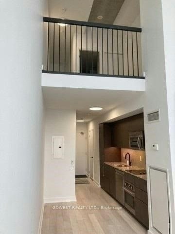 743-5 Hanna Avenue, Toronto, ON, M6K 1W8 - 16