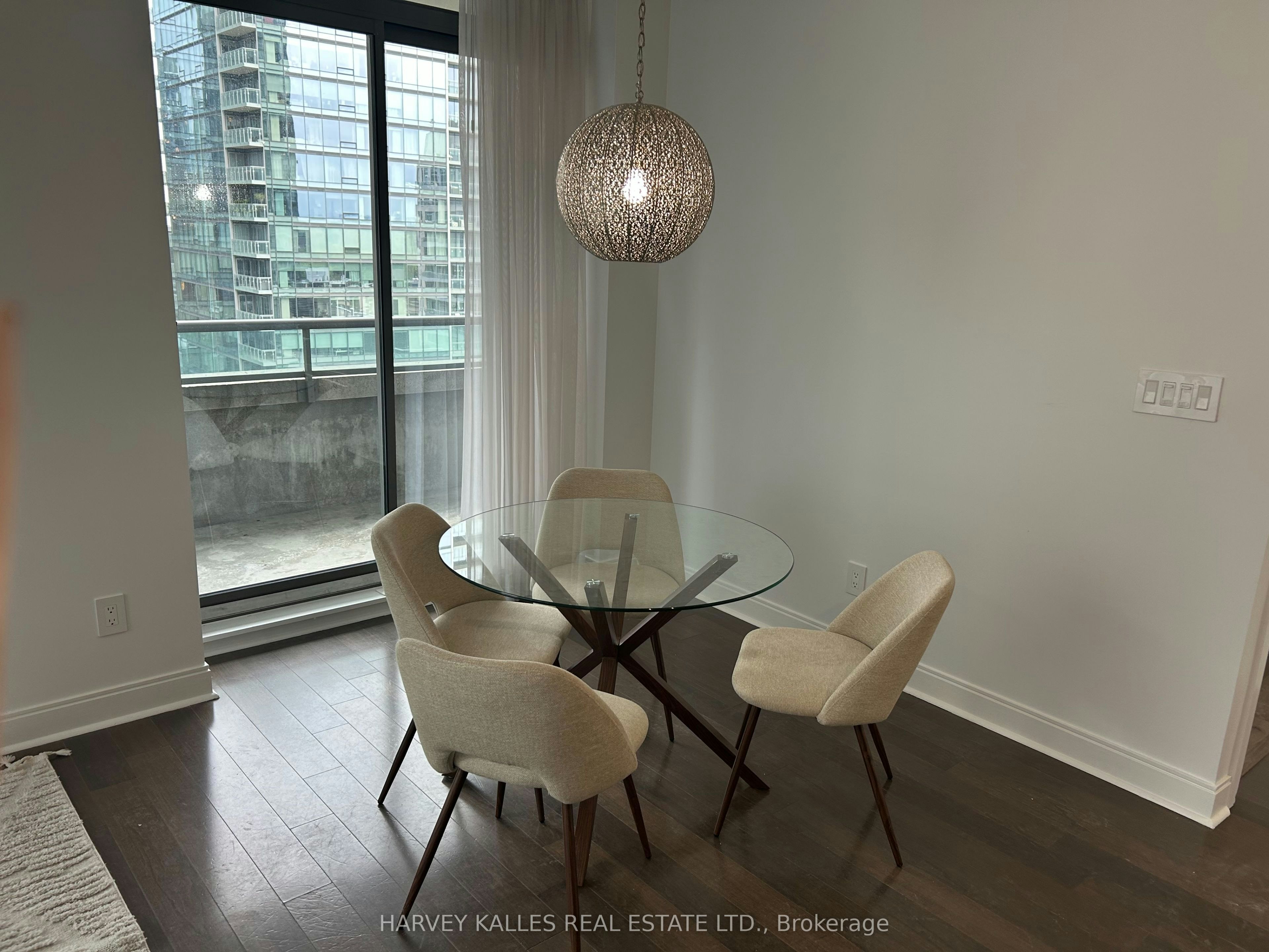 1305-18 Yorkville Avenue, Toronto, ON, M4W 3Y8 - 10