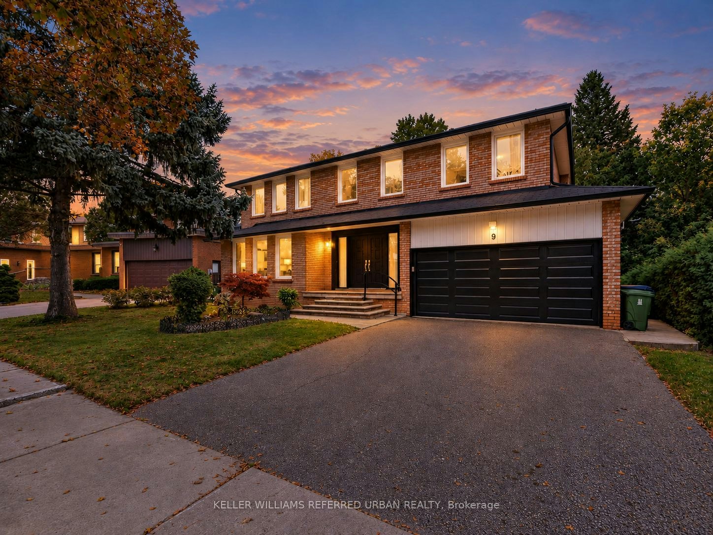 9 Tigerlily Court, Toronto, ON, M2M 4E3