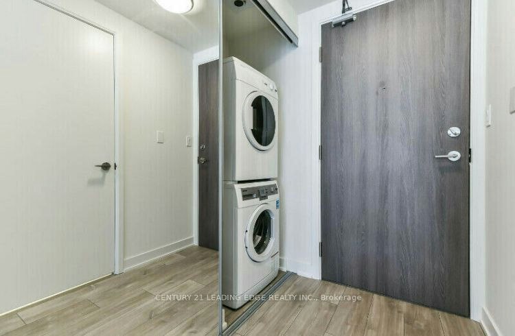 1116W-27 Bathurst Street, Toronto, ON, M5V 2P1 - 13