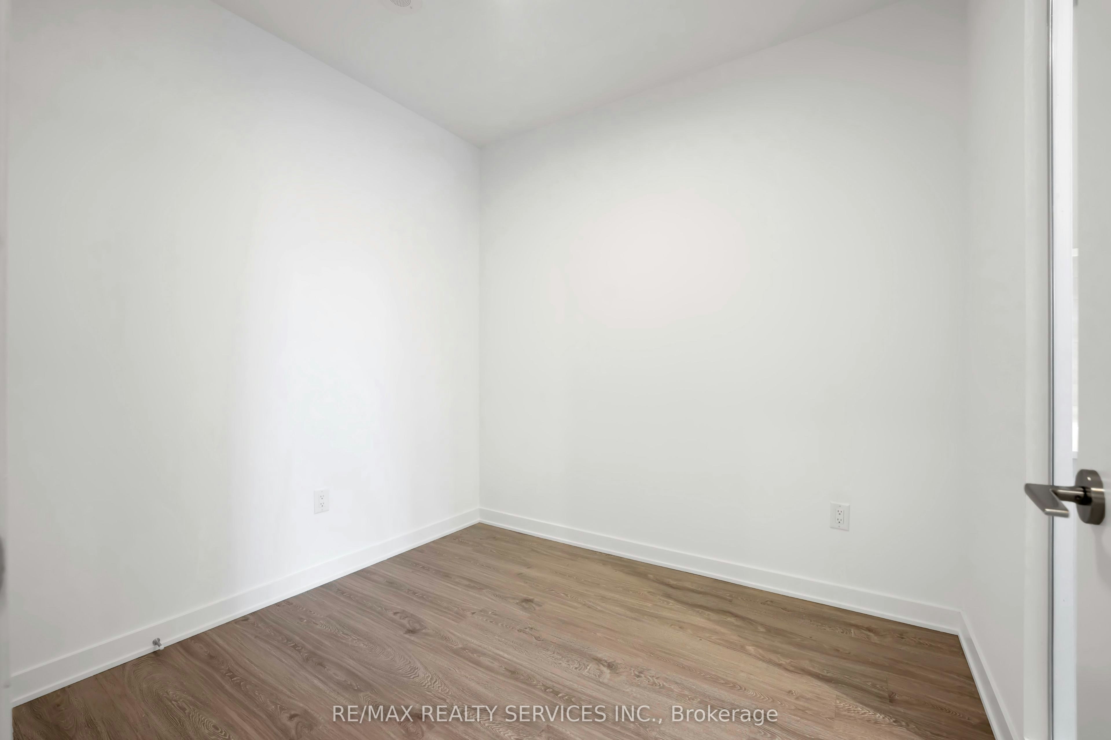 713-30 Dreamer Way, Toronto, ON, M5A 0Y7 - 16