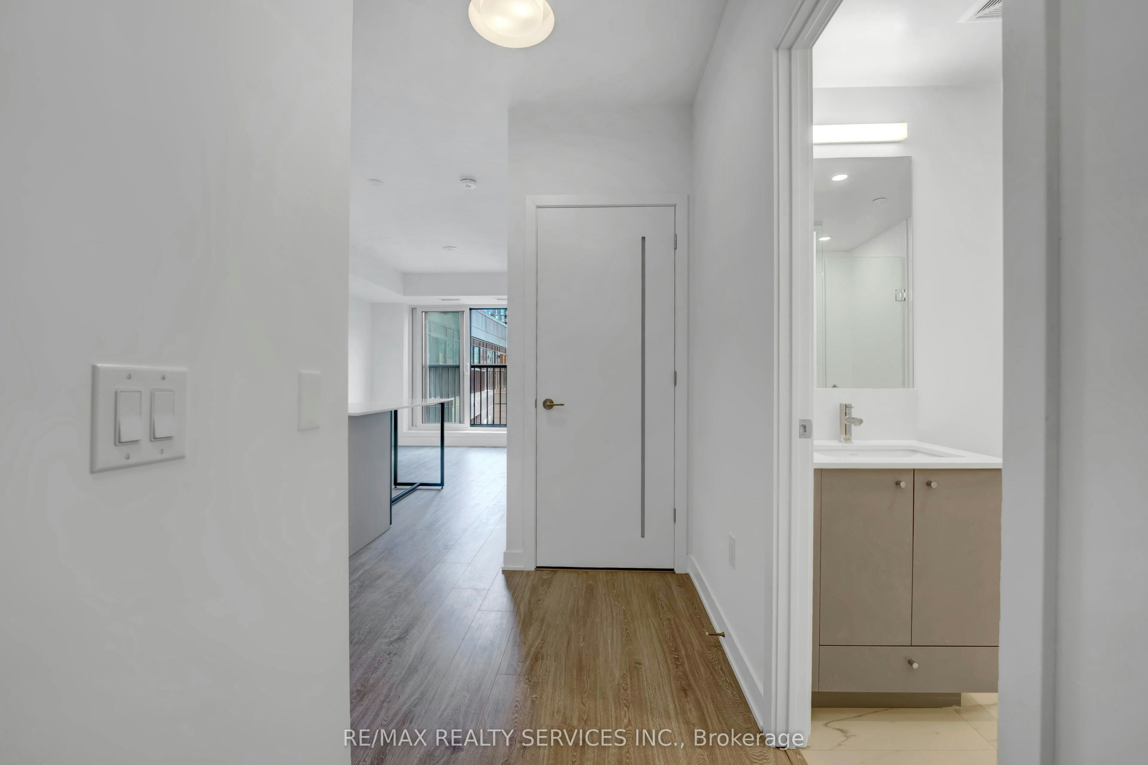 713-30 Dreamer Way, Toronto, ON, M5A 0Y7 - 5