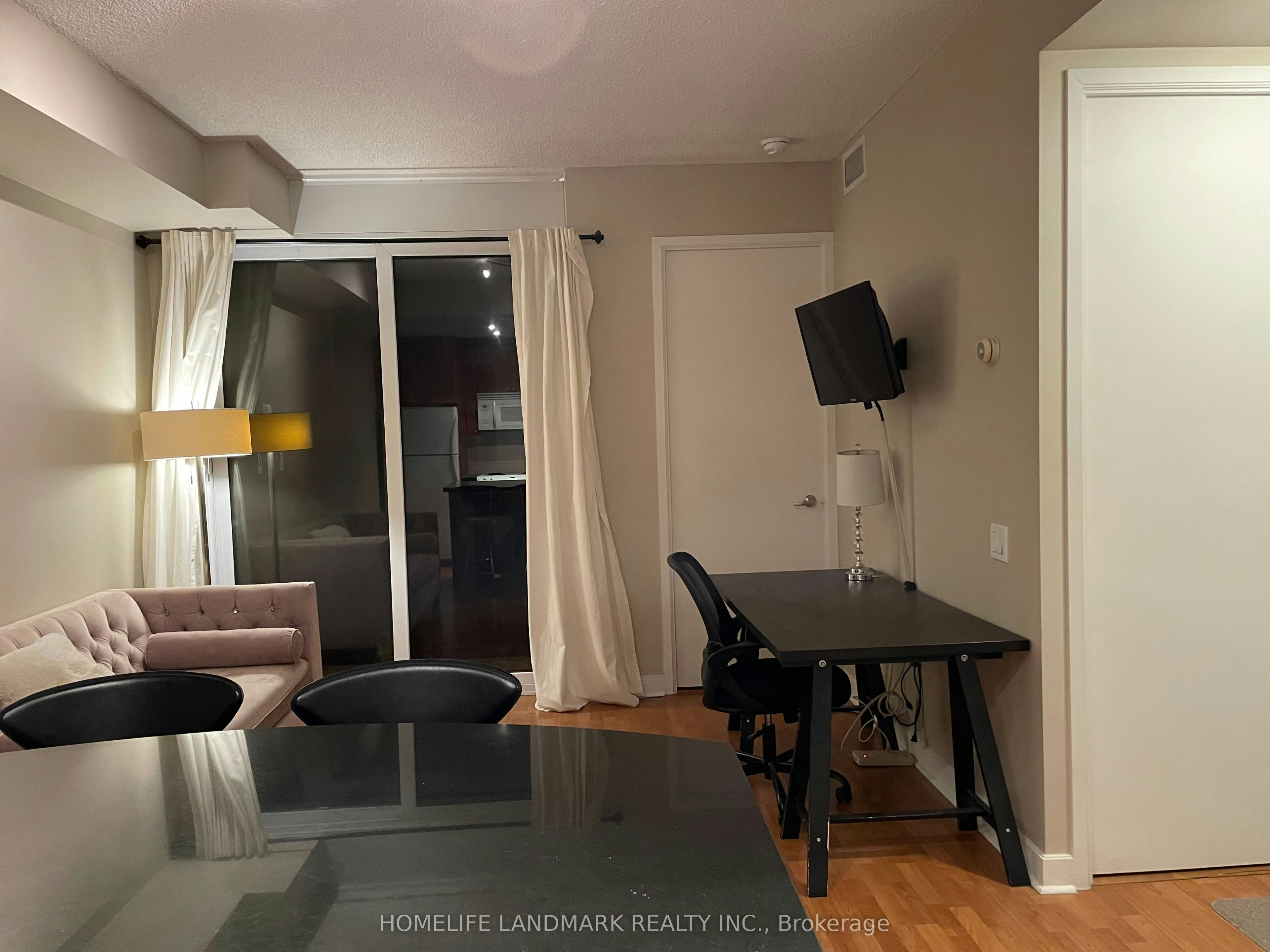 1501-85 Bloor Street E, Toronto, ON, M4W 3Y1 - 17
