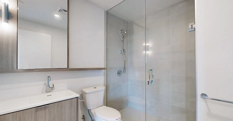 917-6 Greenbriar Road, Toronto, ON, M2K 1B5 - 9