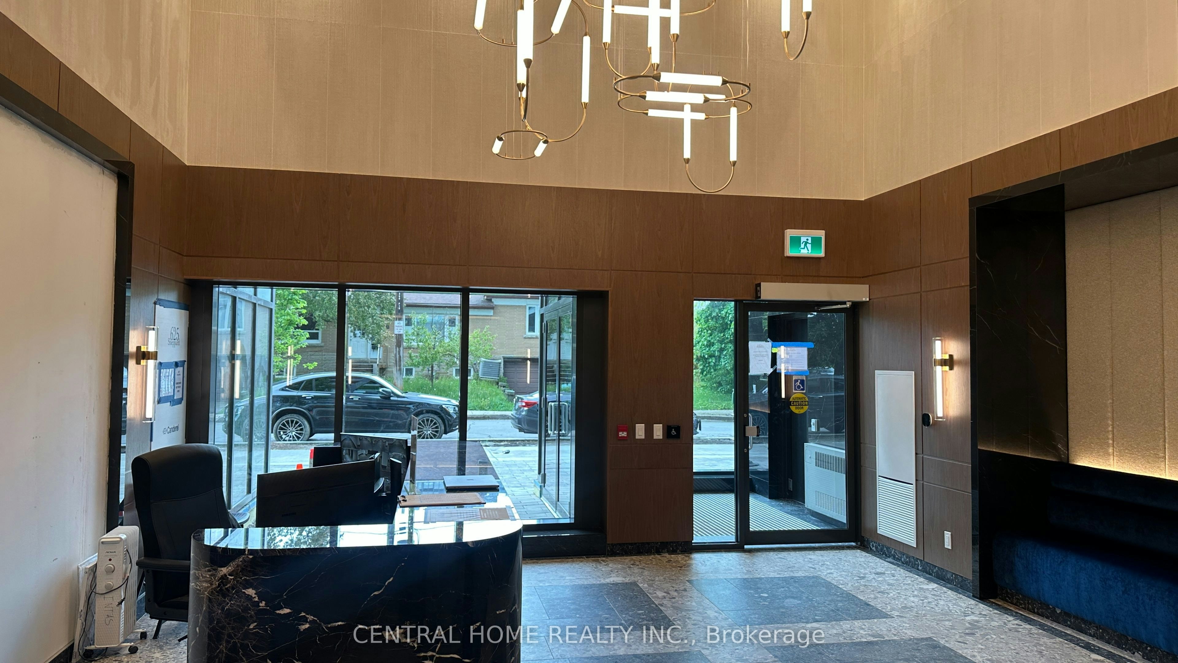 917-6 Greenbriar Road, Toronto, ON, M2K 1B5 - 17