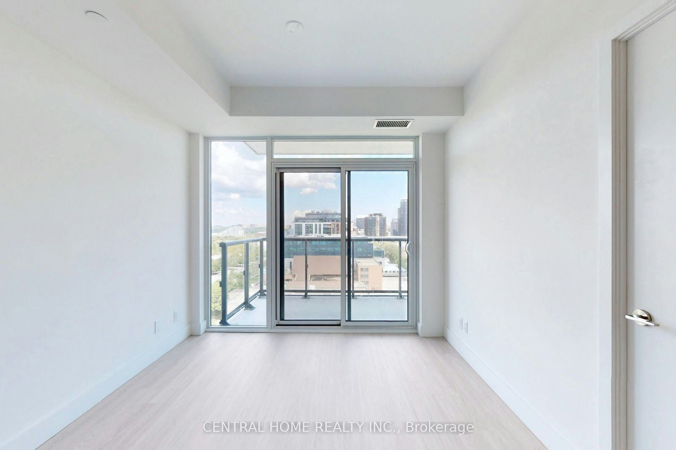 917-6 Greenbriar Road, Toronto, ON, M2K 1B5 - 3