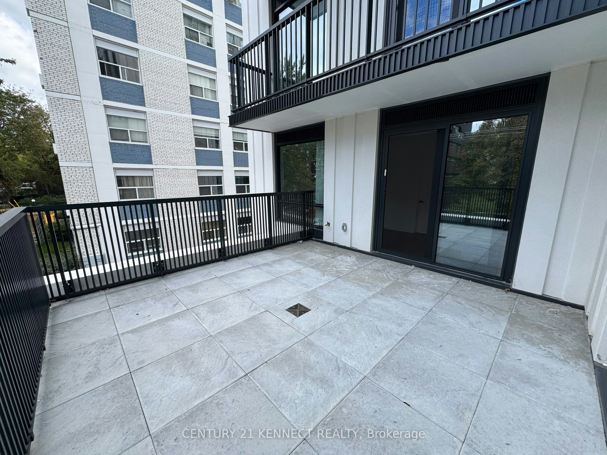 527-91 Montclair Avenue, Toronto, ON, M5P 0B1 - 18