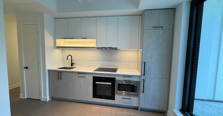 527-91 Montclair Avenue, Toronto, ON, M5P 0B1 - 7
