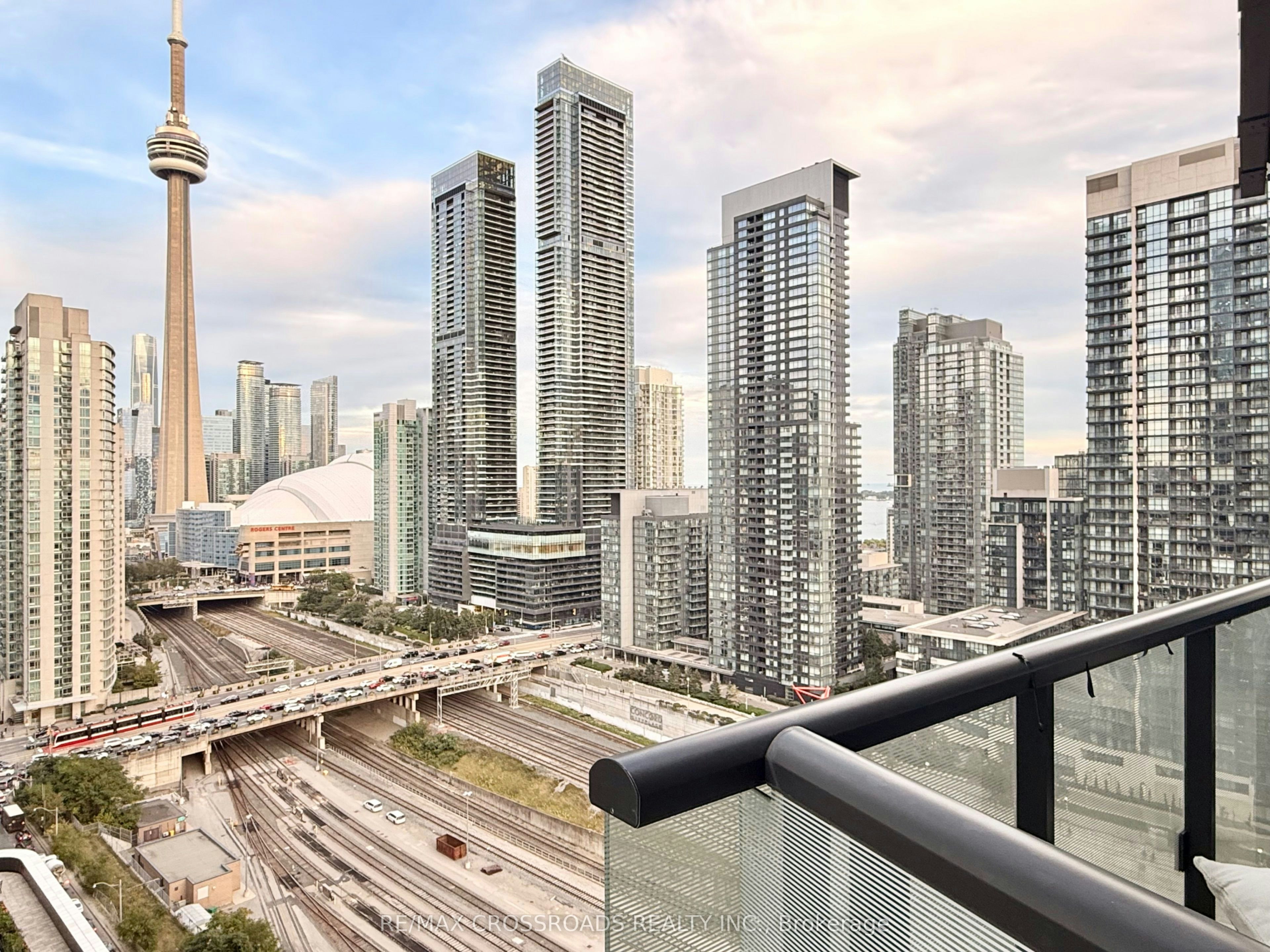 1613-480 Front Street W, Toronto, ON, M5V 0V6 - 14