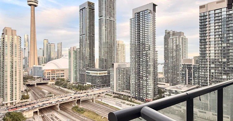 1613-480 Front Street W, Toronto, ON, M5V 0V6 - 14