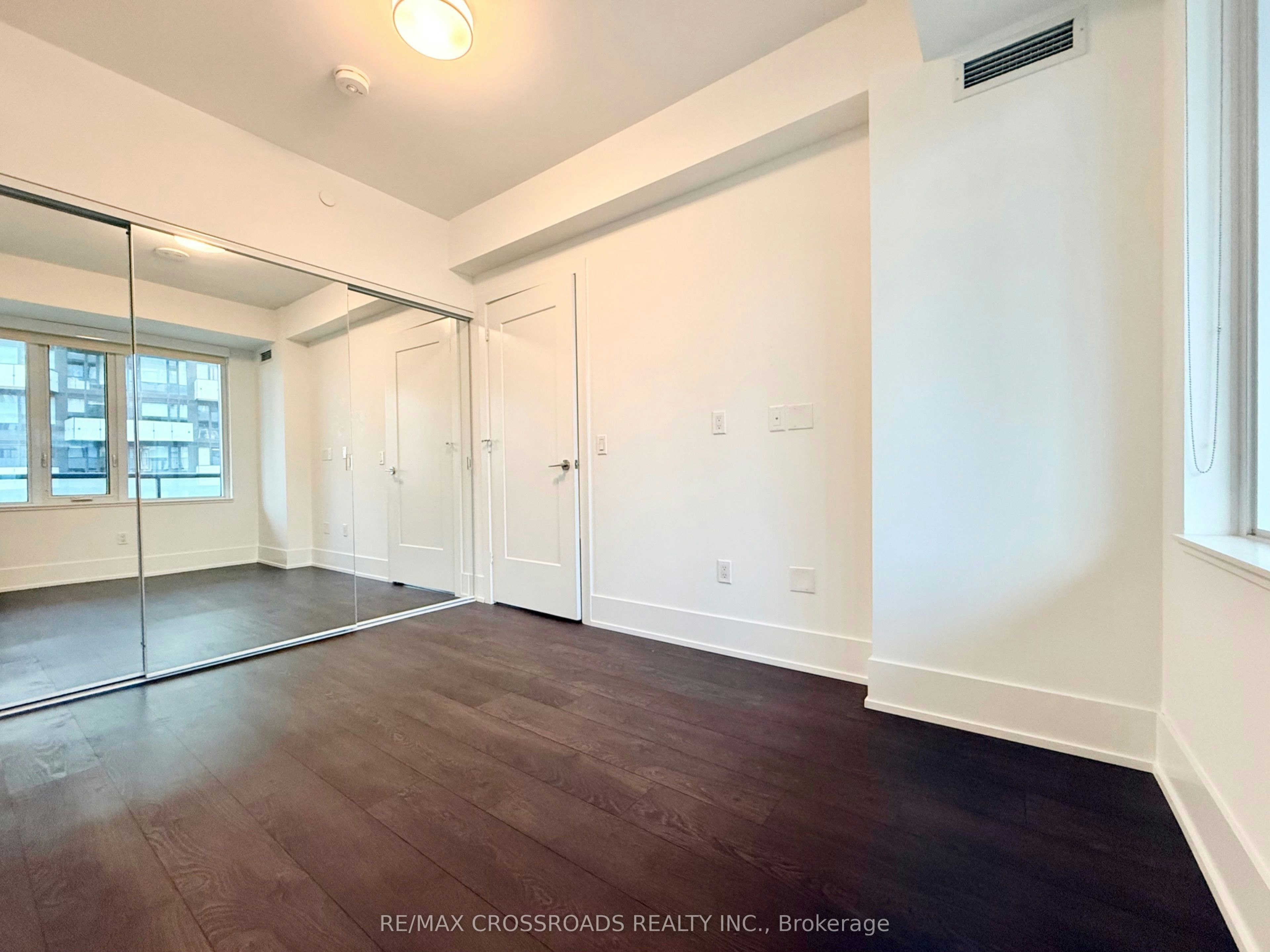 1613-480 Front Street W, Toronto, ON, M5V 0V6 - 8