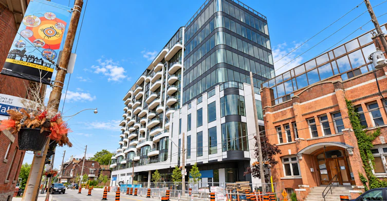 805-322 Dupont Street, Toronto, ON, M5R 0E3
