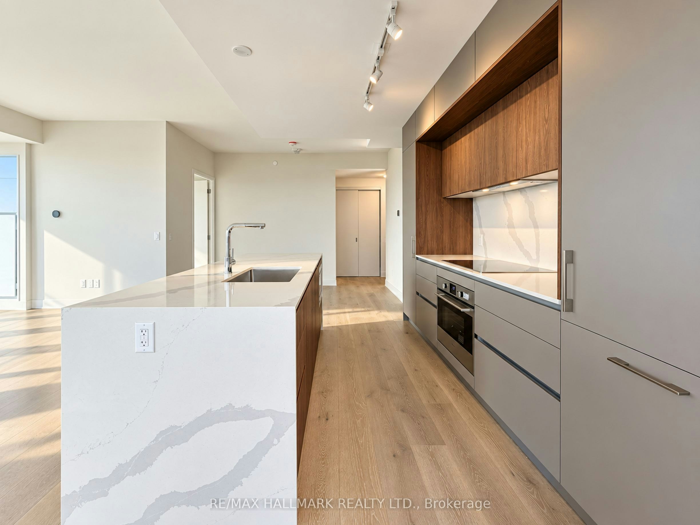 805-322 Dupont Street, Toronto, ON, M5R 0E3 - 7