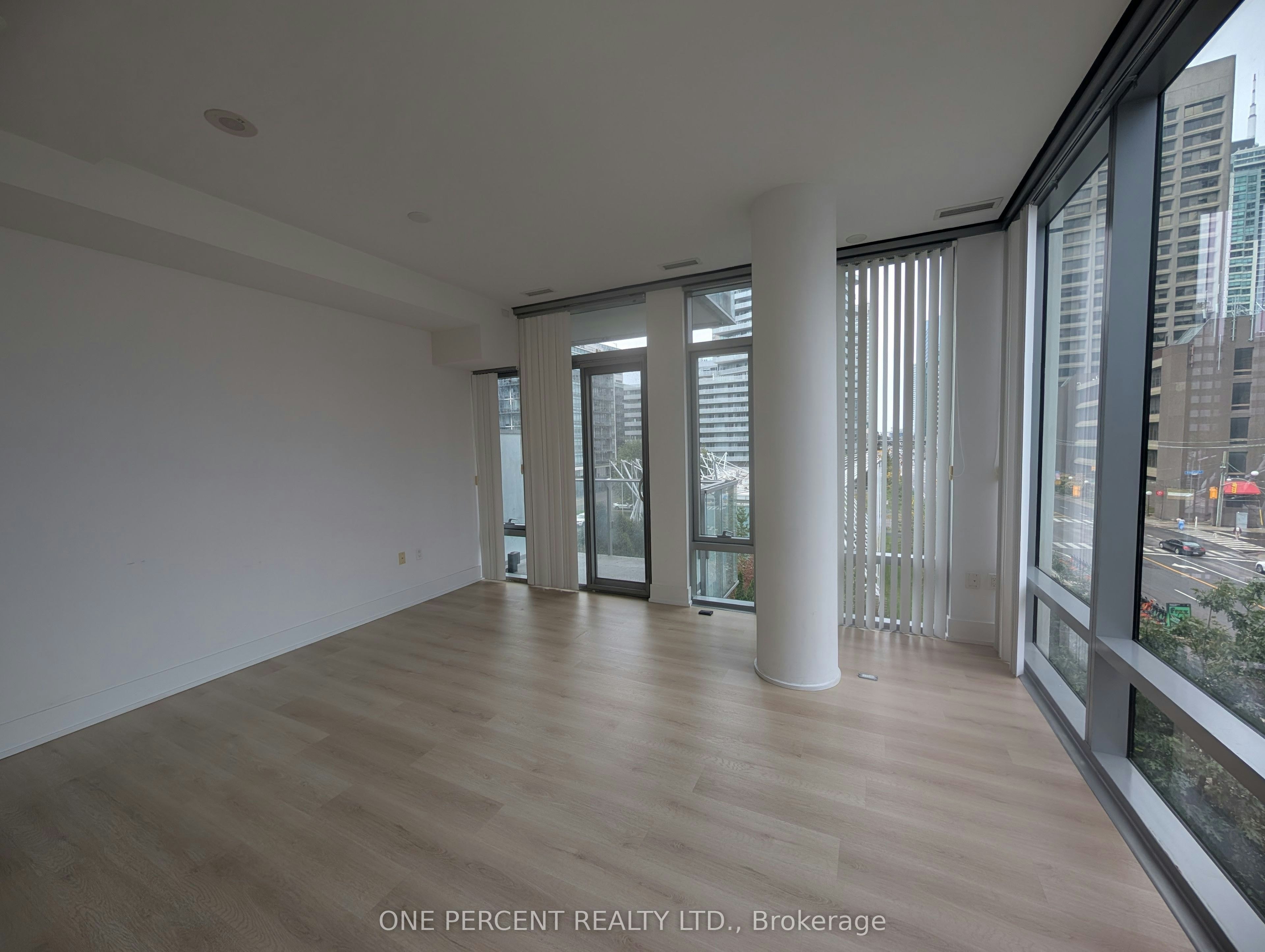 441-39 Queens Quay E, Toronto, ON, M5E 0A5 - 3