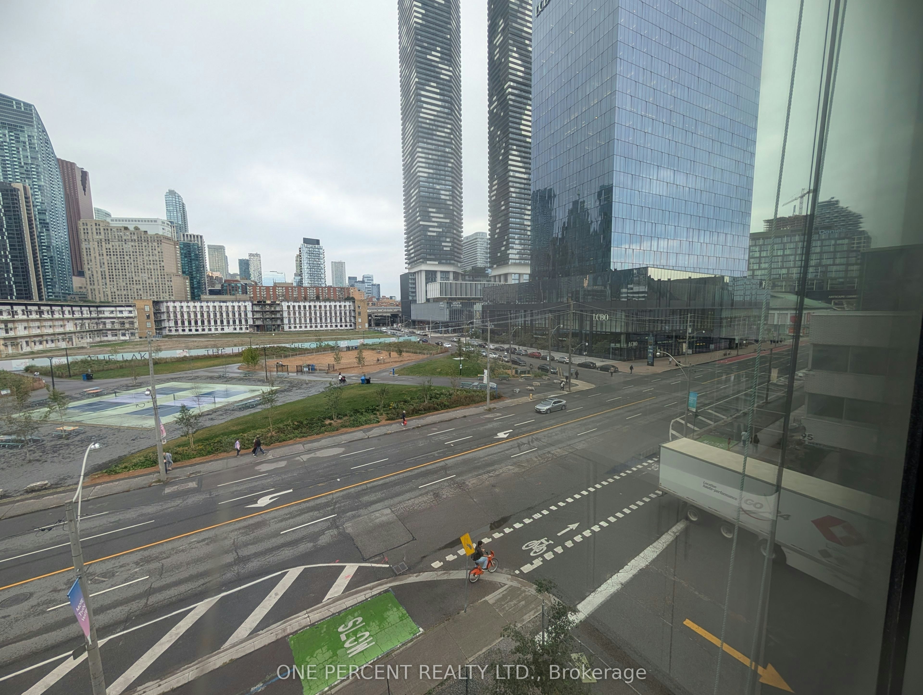 441-39 Queens Quay E, Toronto, ON, M5E 0A5 - 8