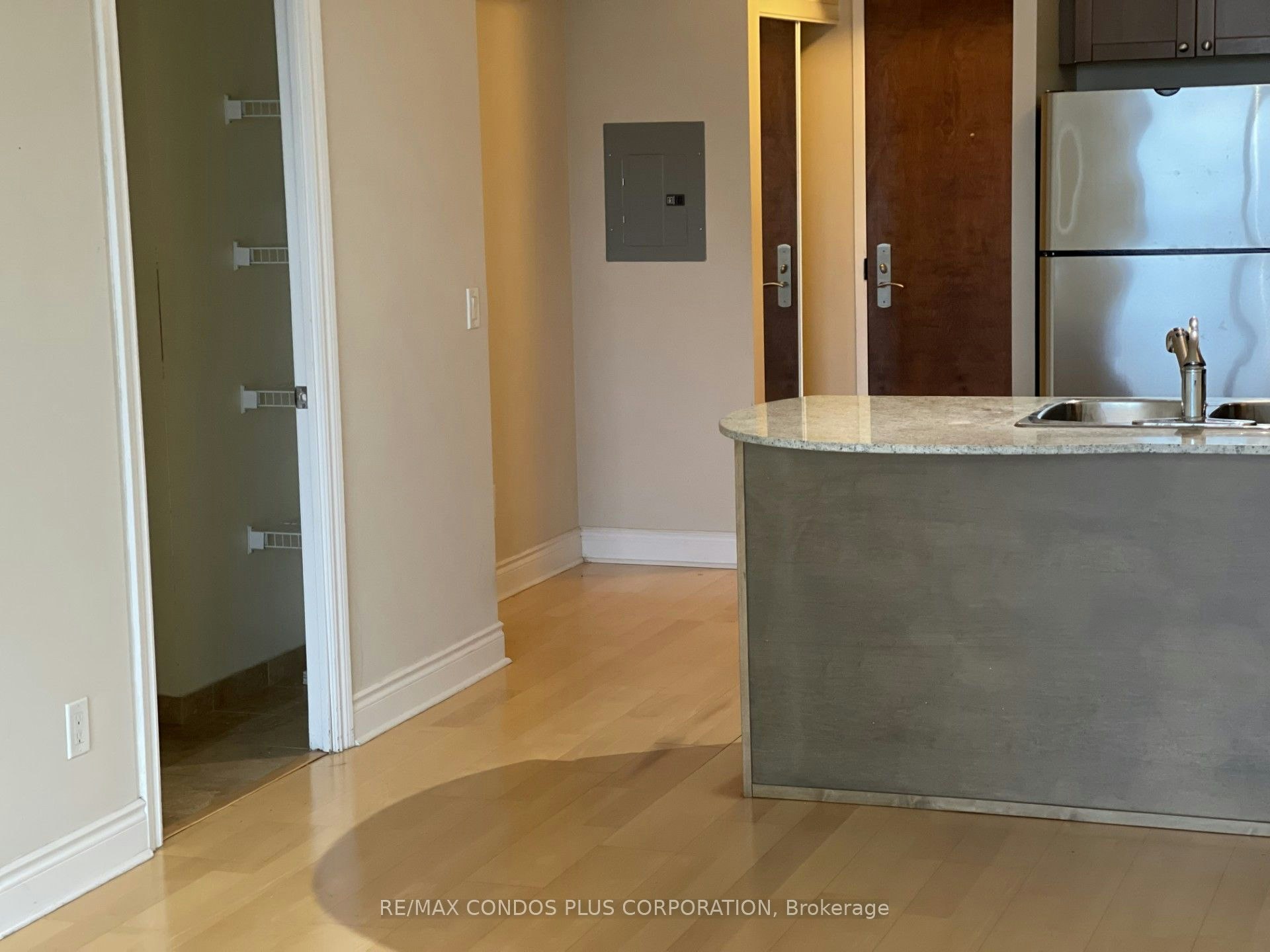 3904-763 Bay Street, Toronto, ON, M5G 2R3 - 6