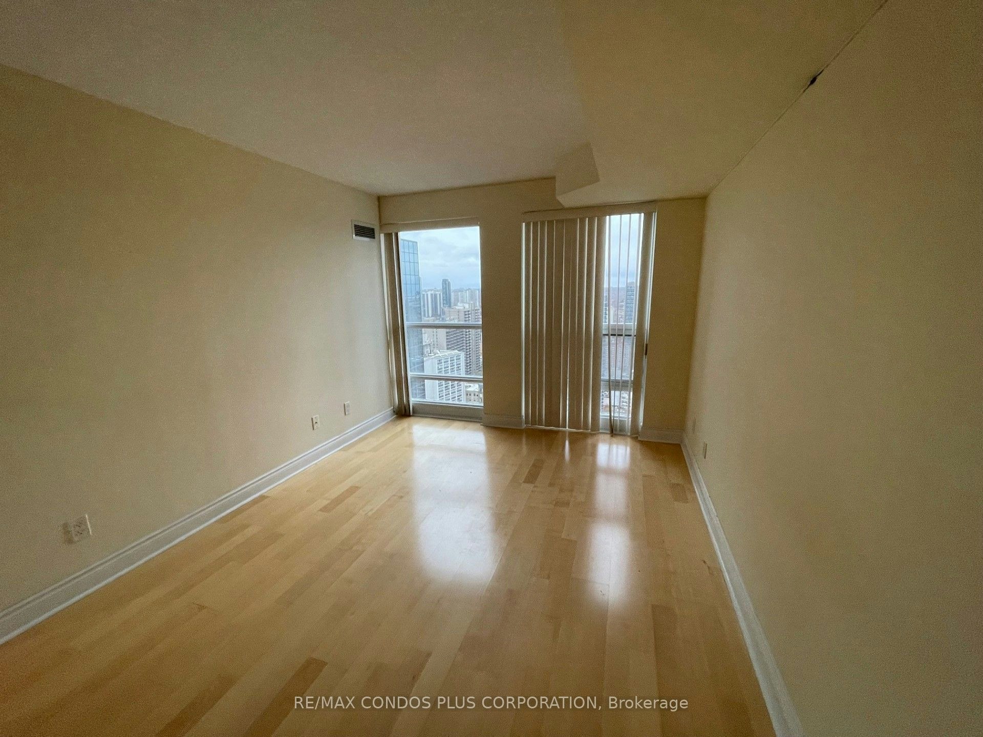 3904-763 Bay Street, Toronto, ON, M5G 2R3 - 10