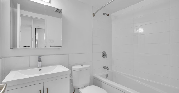 1811-33 Isabella Street, Toronto, ON, M4Y 2P7 - 12