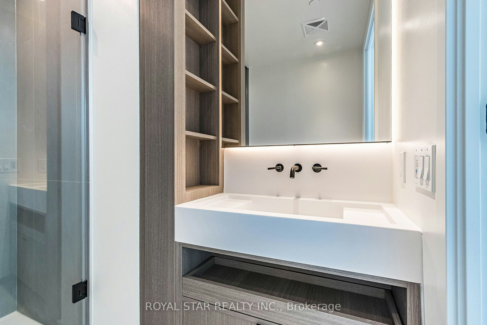 1304-55 Charles Street S, Toronto, ON, M4Y 0J1 - 11