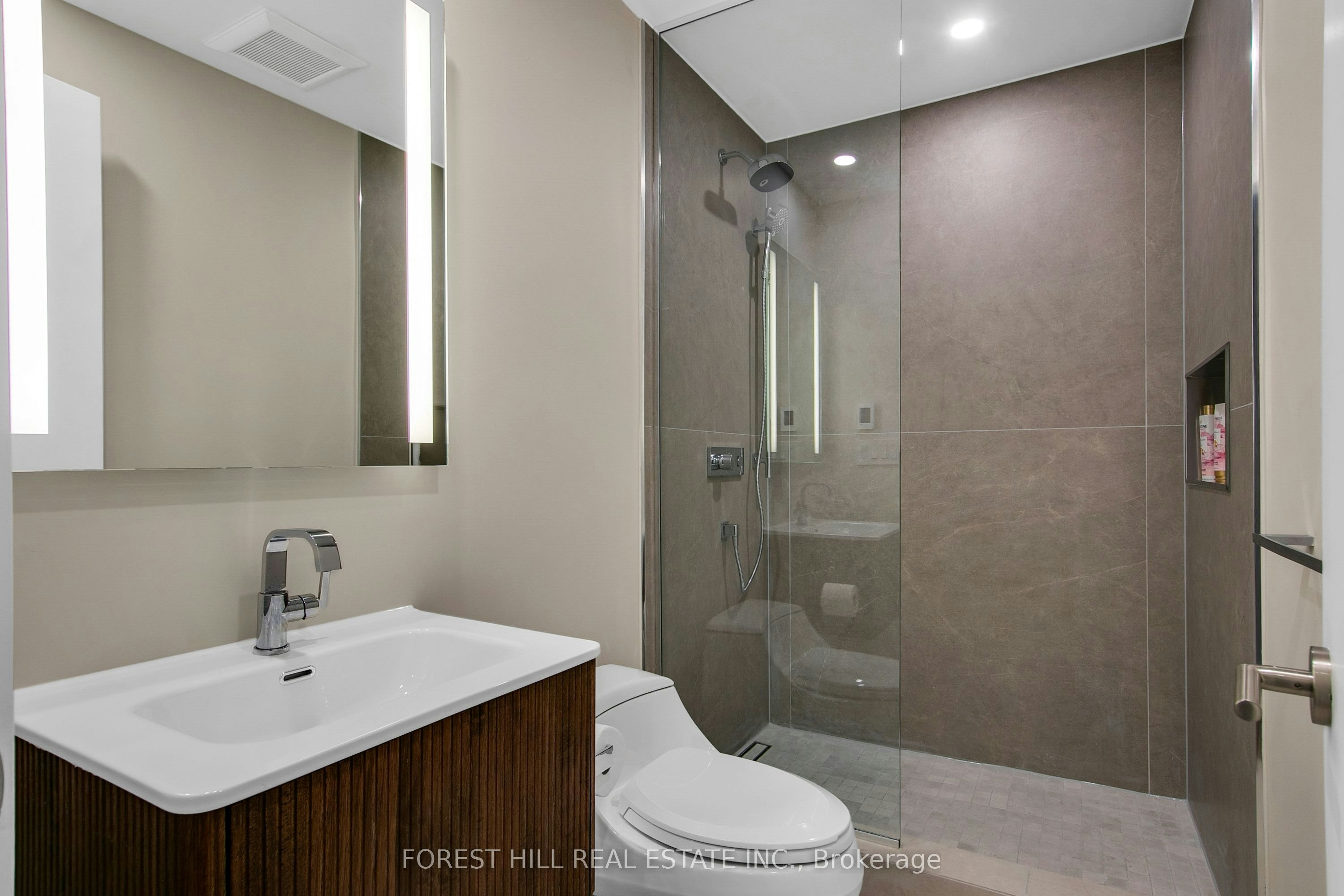 2408-180 University Avenue, Toronto, ON, M5H 0A2 - 34