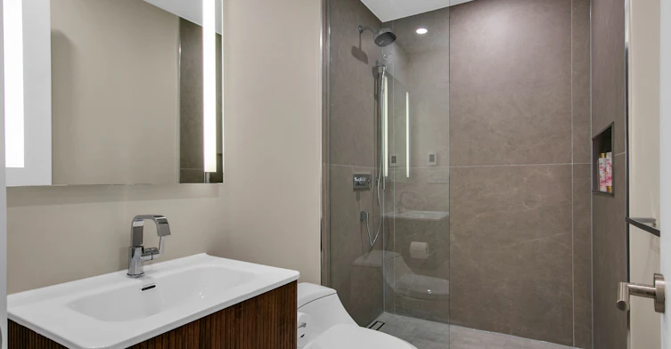 2408-180 University Avenue, Toronto, ON, M5H 0A2 - 34