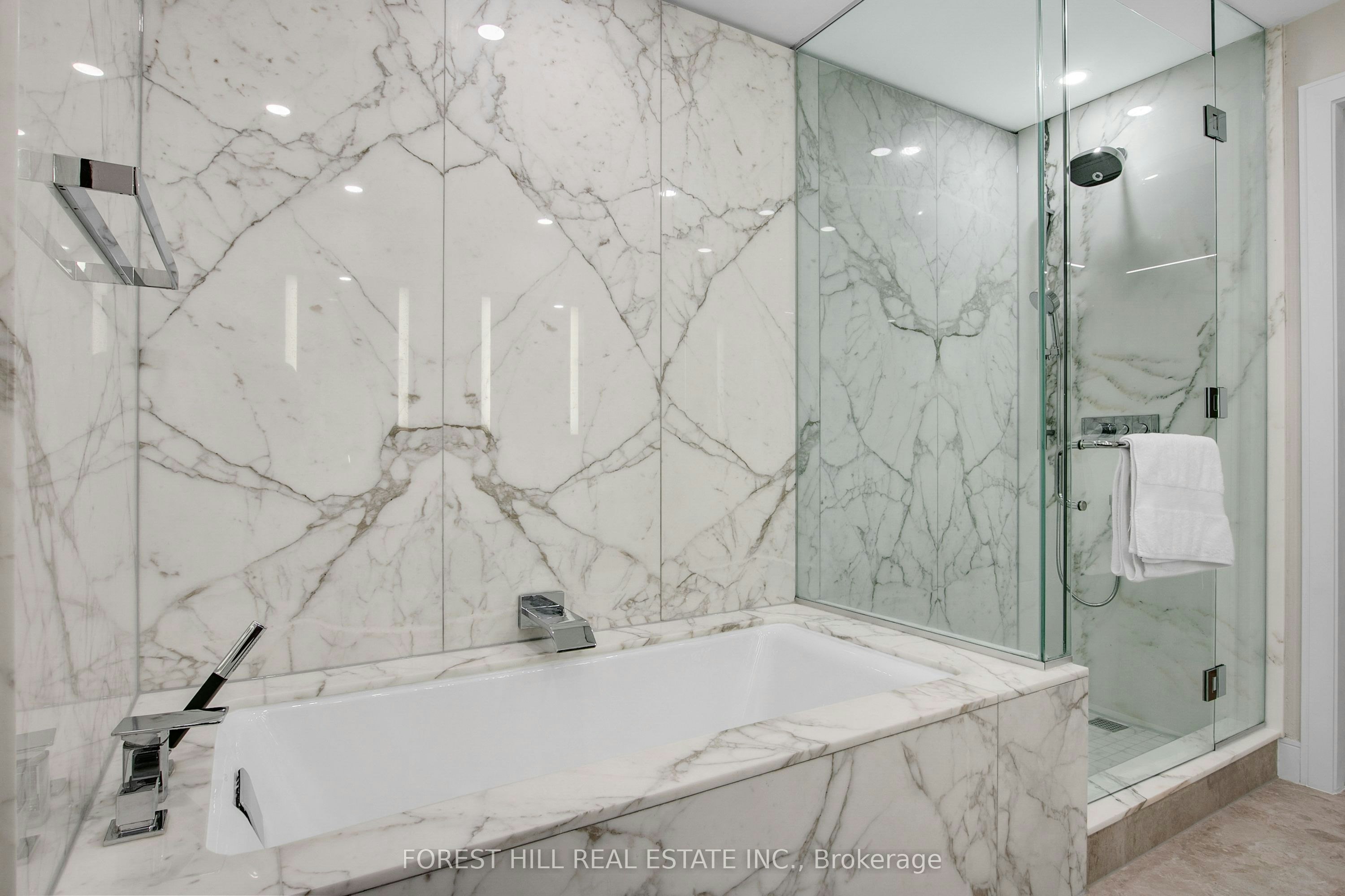 2408-180 University Avenue, Toronto, ON, M5H 0A2 - 29