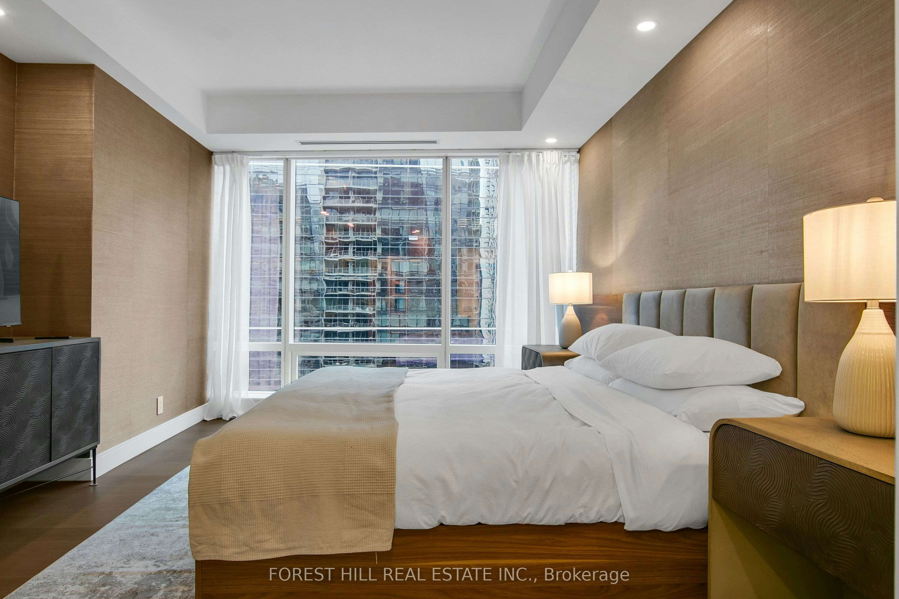 2408-180 University Avenue, Toronto, ON, M5H 0A2 - 24