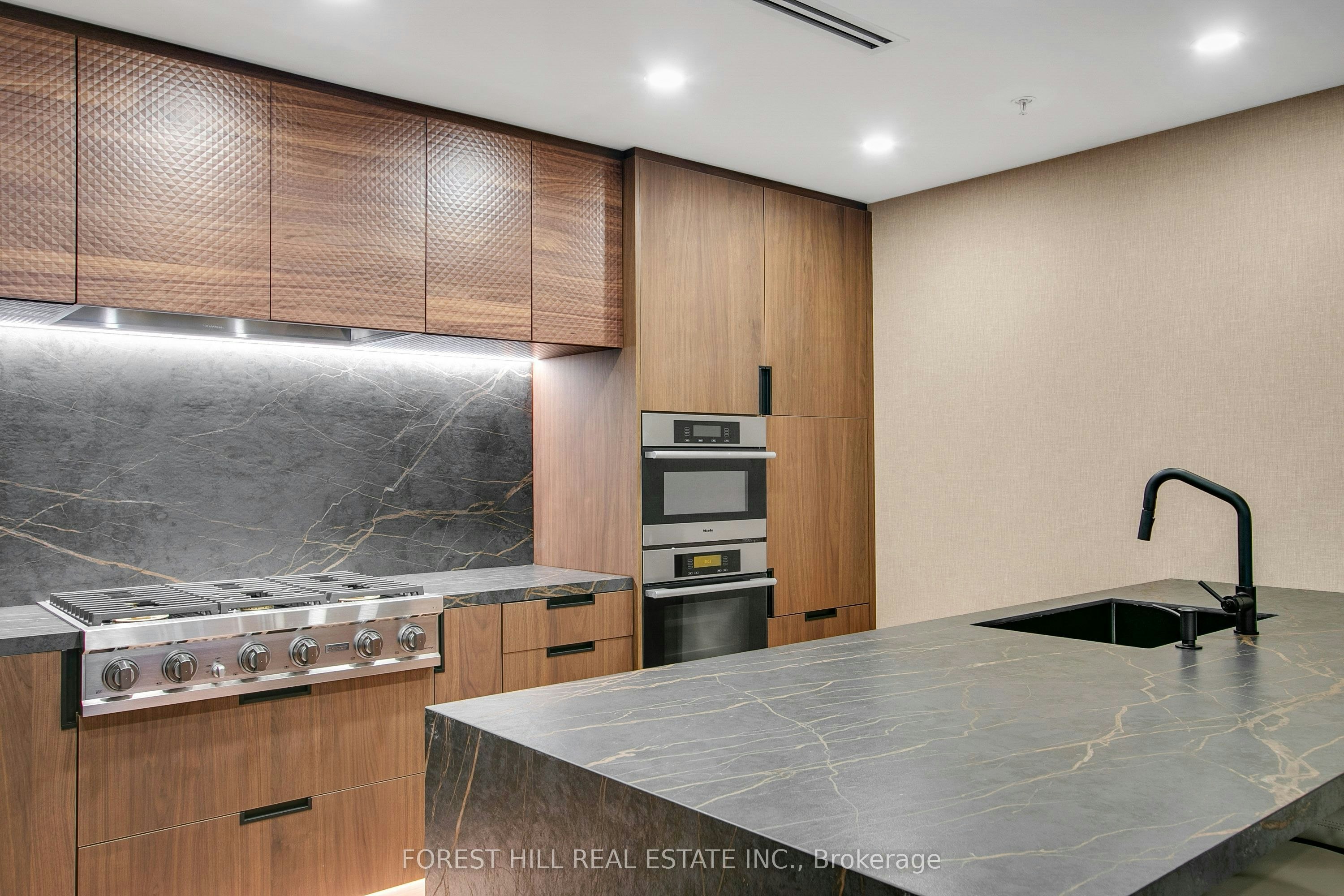 2408-180 University Avenue, Toronto, ON, M5H 0A2 - 10