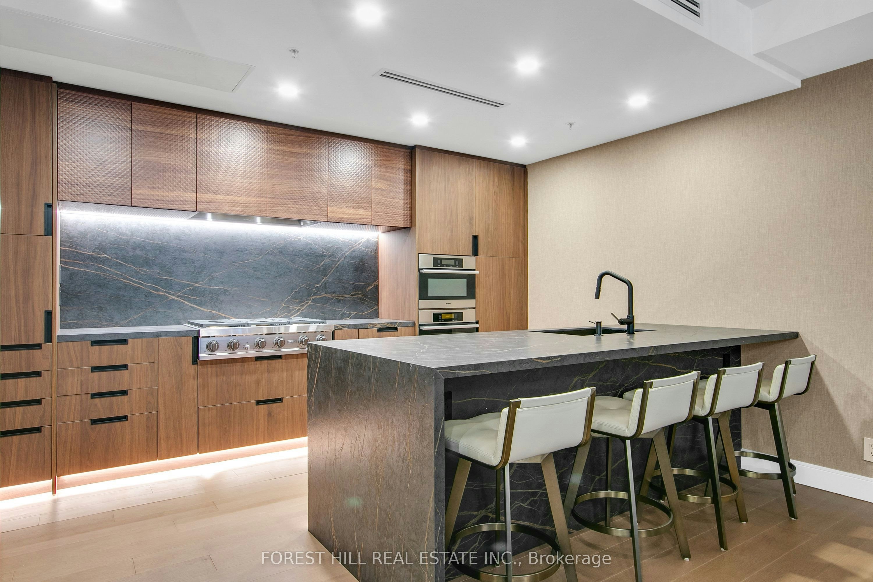 2408-180 University Avenue, Toronto, ON, M5H 0A2 - 8