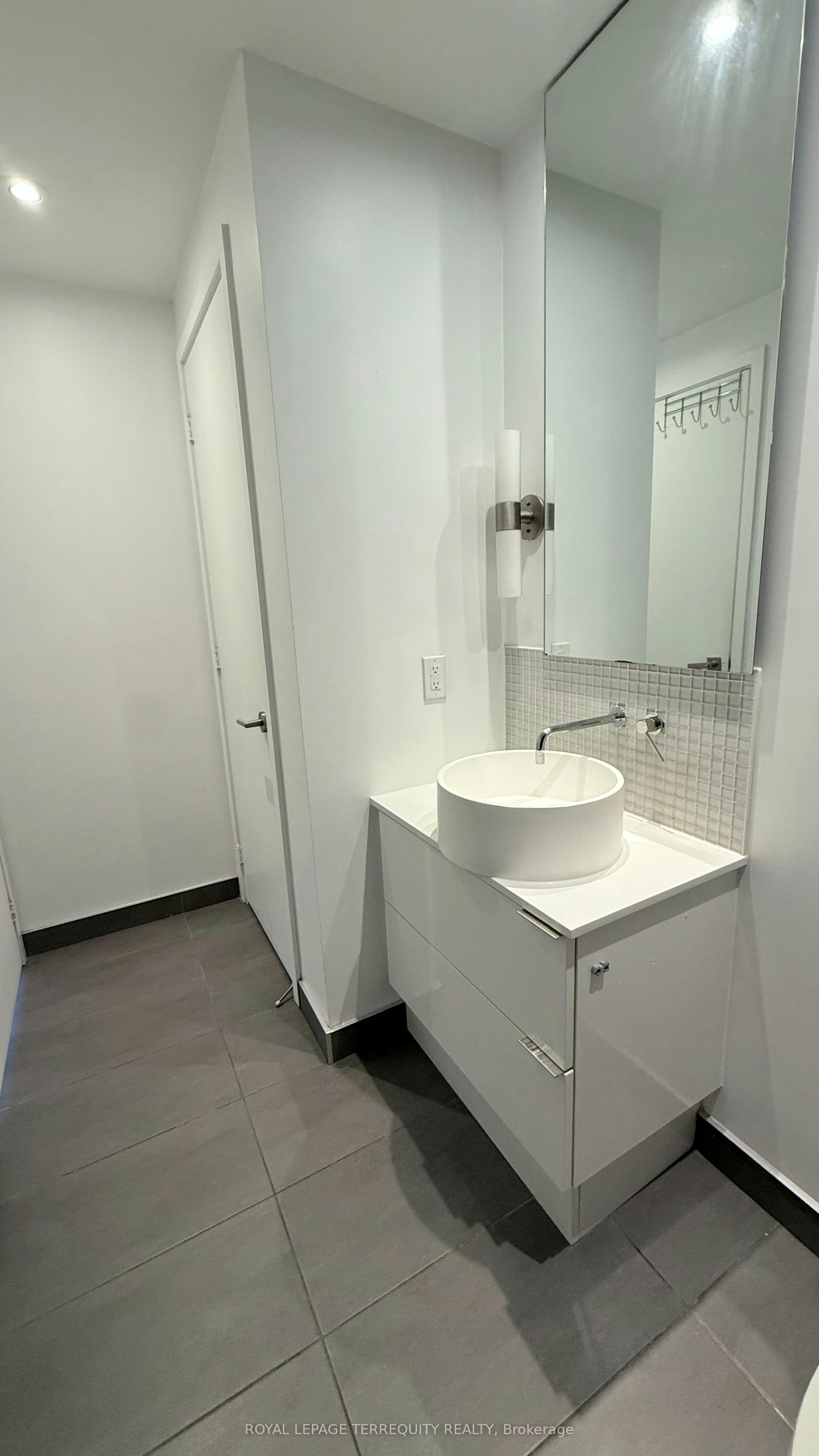 1502-185 Roehampton Avenue, Toronto, ON, M4P 0C6 - 10