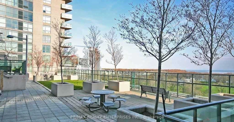 218-231 Fort York Boulevard, Toronto, ON, M5V 1B2 - 3