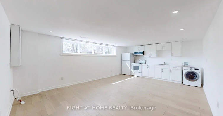 Basement/Studio-118 Clifton Avenue, Toronto, ON, M3H 4L3 - 4