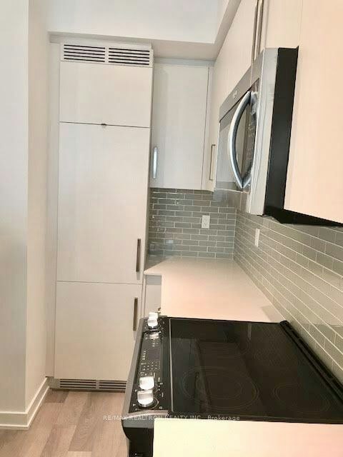 2204-5180 Yonge Street, Toronto, ON, M2N 5P6 - 8