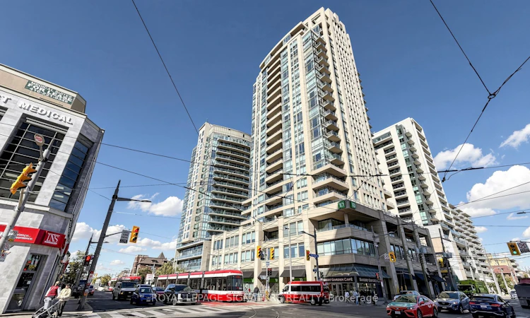 402-500 St Clair Avenue W