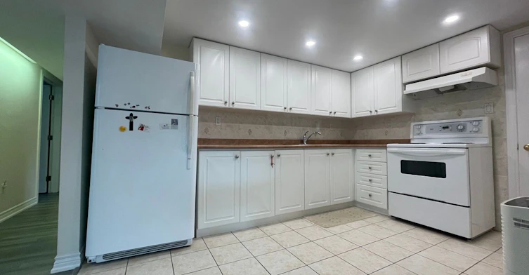 Lower-191 Princess Avenue, Toronto, ON, M2N 3R8 - 9