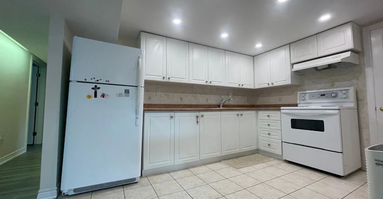 Lower-191 Princess Avenue, Toronto, ON, M2N 3R8 - 10