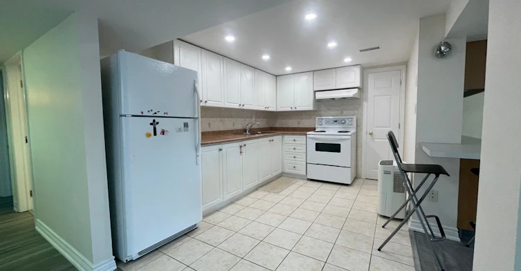 Lower-191 Princess Avenue, Toronto, ON, M2N 3R8 - 11