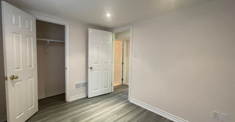 Lower-191 Princess Avenue, Toronto, ON, M2N 3R8 - 17